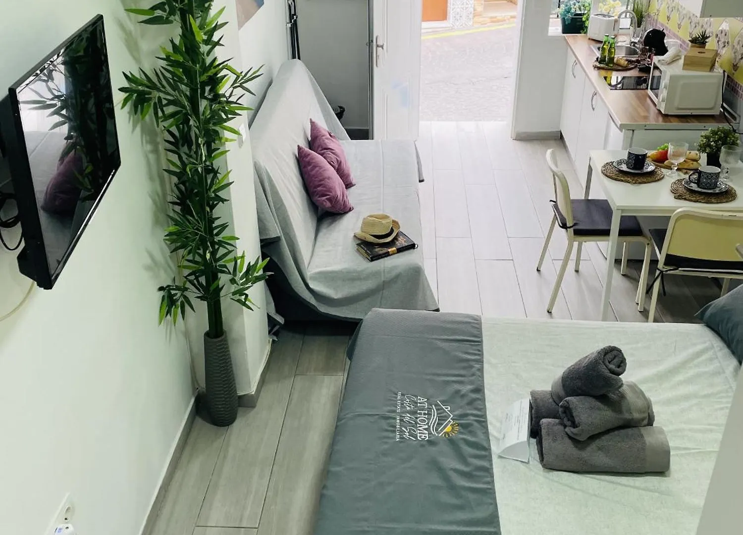 Estudio Jimena Burriana En El Centro De Nerja Apartamento