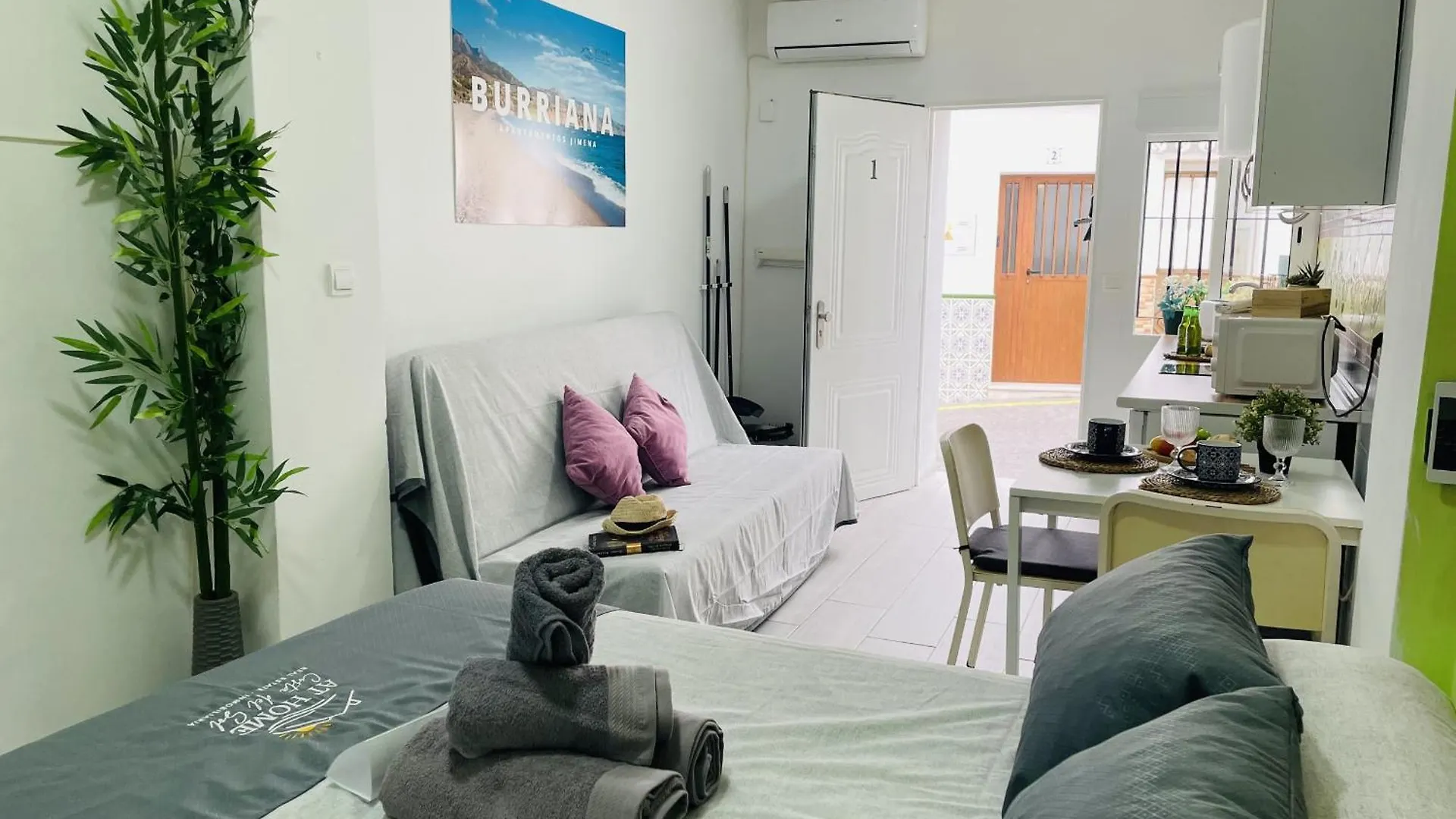 Apartamento Estudio Jimena Burriana En El Centro De Nerja España