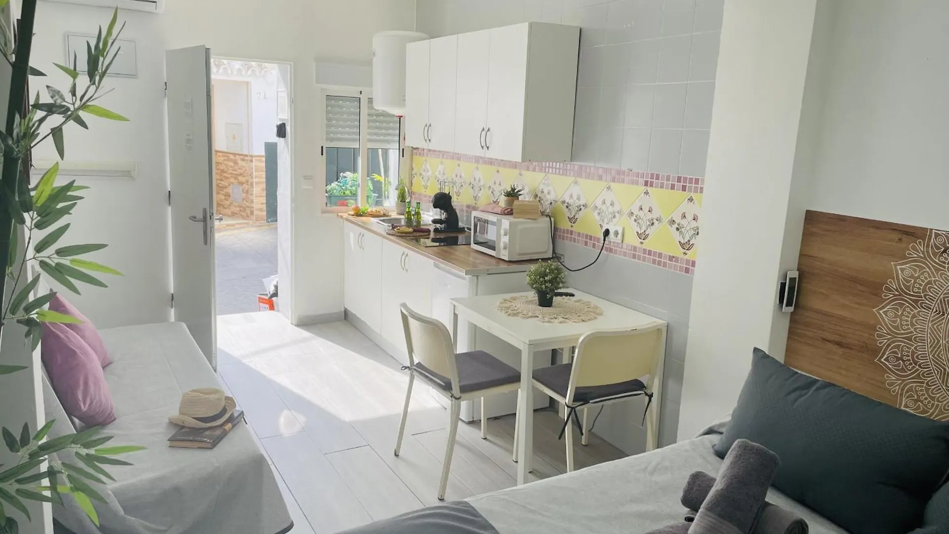 Apartment Estudio Jimena Burriana En El Centro De Nerja
